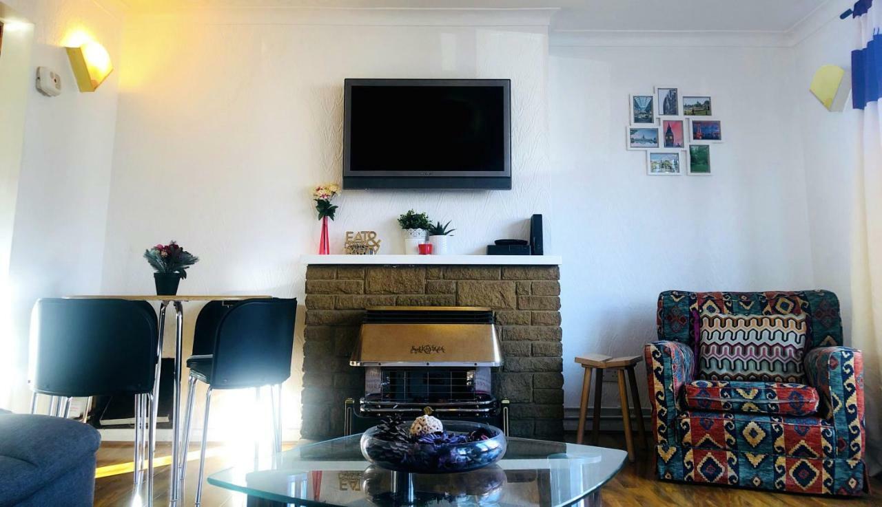 33Sm12 Dreams Unlimited Serviced Accommodations Staines Stanwell Luaran gambar
