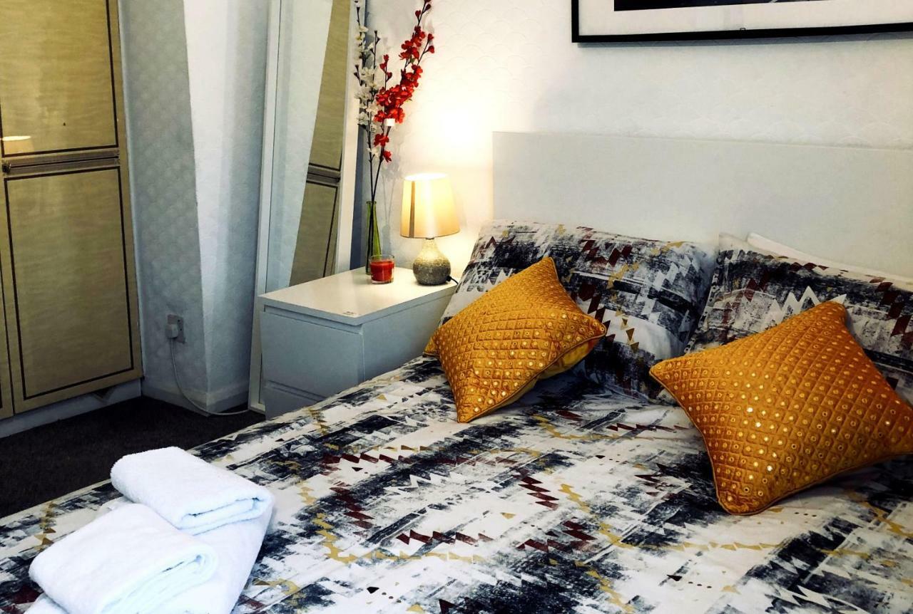 33Sm12 Dreams Unlimited Serviced Accommodations Staines Stanwell Luaran gambar